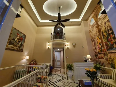 Saigon By Night Luxury Hotel – Fotos 8